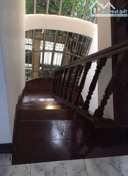 LINH LANG BA ĐÌNH - Phân lô ô tô tránh 80m2 3 tầng MT 4,5m - Vỉa hè - KD tốt - 25,5 tỷ - 4