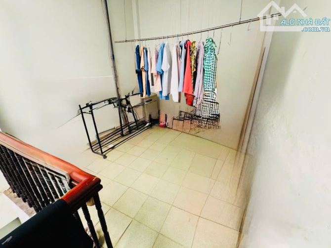 LÝ THÁI TỔ – TRUNG TÂM Q10 – NHÀ 4 TẦNG – 3 CĂN RA MẶT TIỀN - 7.35 TỶ. - 4