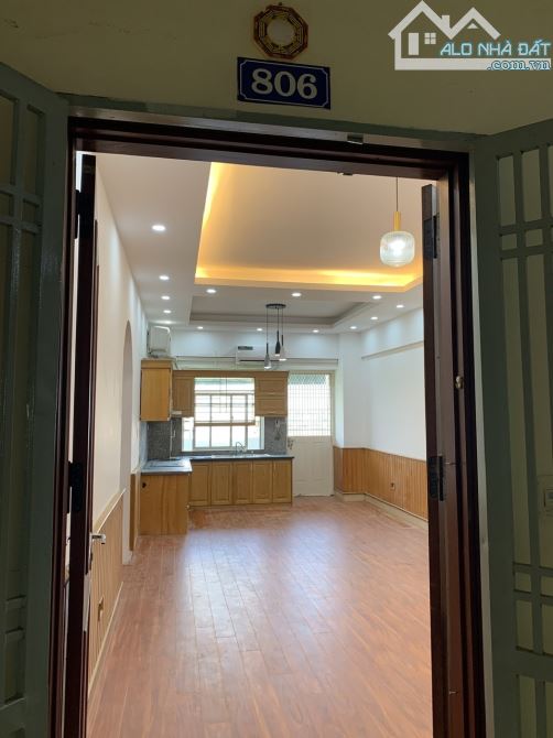 Chính chủ cần bán gấp căn hộ chung cư VIỆT HƯNG -LONG BIÊN 2PN 2WC PK BẾP có BAN CÔNG RỘNG - 4