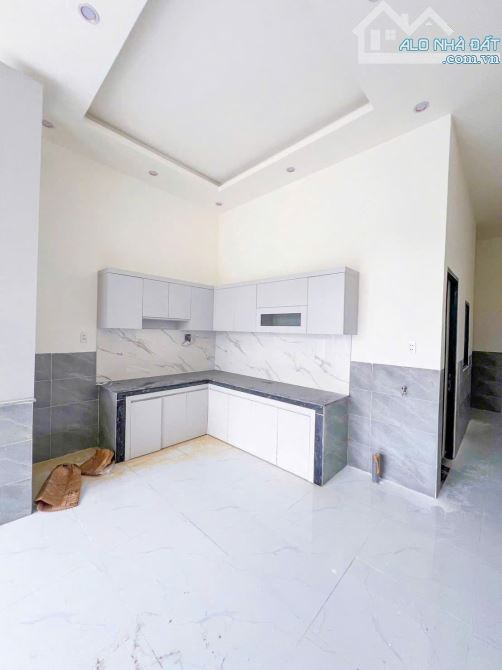 CHỦ NGỘP CẦN GẢ NHANH NHÀ MỚI XÂY NGAY CUỐI ĐƯỜNG ĐỒNG KHỞI! - 4