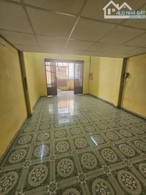 NHÀ TRỆT LỬNG 56M2. 2 MẶT HẺM TRƯỚC SAU THÔNG THOÁNG.  GẦN CHỢ, BỆNH VIỆN HỒNG ĐỨC. GÒ VẤP - 4