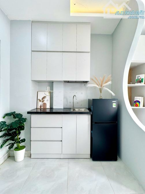 Cho thuê căn hộ ban công, Q1, Đường Nguyễn Văn Cừ, gần ĐH Sài Gòn, ĐH Sư Phạm - 4