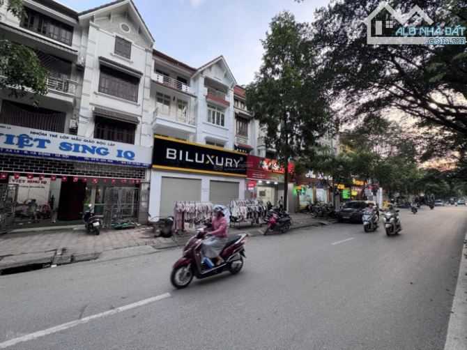 ✅ BÁN BIỆT THỰ MẶT PHỐ HẠNH HOA XA LA 120M² X 4T X MT 7,5M GIÁ 42 TỶ - 4