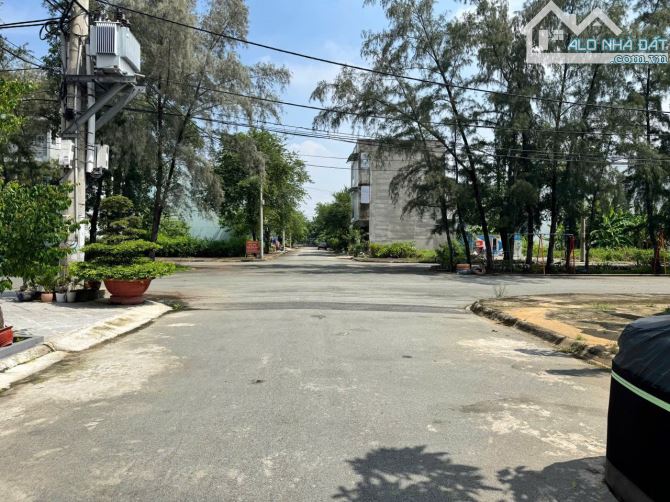 Bán Nhà Mặt Tiền Hẻm 274 Nguyễn Văn Tạo Đường 8m. - 4