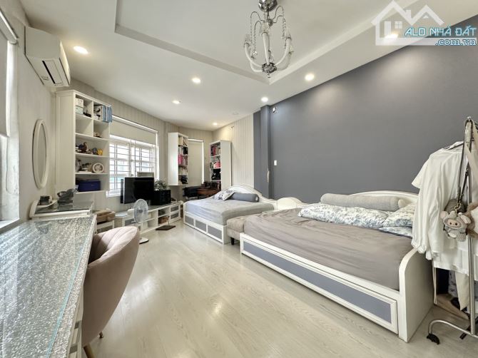 SIÊU PHẨM HÀNG HIỆU - 2 MẶT TIỀN ĐƯỜNG HOA LAN - PHÚ NHUẬN - DT:61m2 - 4 TẦNG - CHỈ 26,3 T - 4