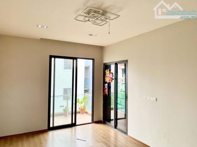 BÁN SIÊU PHẨM MẶT NGÕ KINH DOANH PHỐ TÂY MỖ-GARA OTO VÀO NHÀ-DT 81M2 MT 5M-GIÁ 14.5 TỶ   - - 4