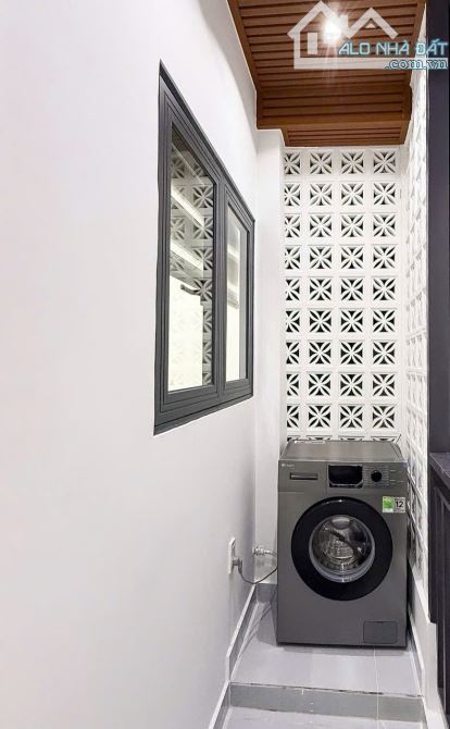 Bán nhà đẹp Q1 giá rẻ, Trần Hưng Đạo Full nội thất, DTSD 40m2, Sổ hồng riêng giá 4,65ty - 4