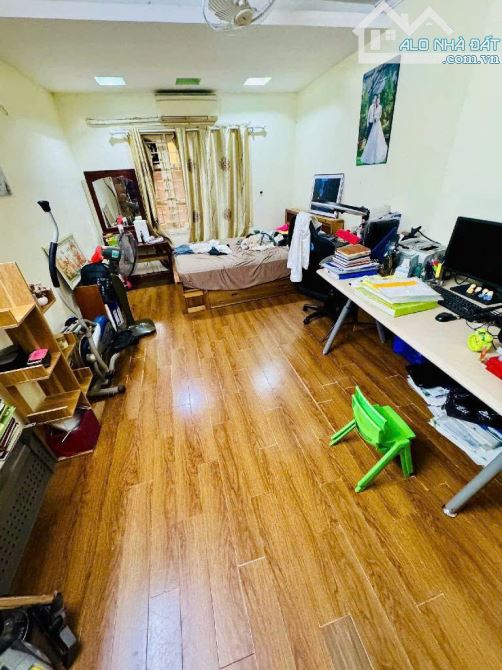 Bán nhà Tôn Đức Thắng, mặt ngõ thông, KD, 10m ô tô tránh, ở ngay, 34m2, 4 tầng, giá 8.8 tỷ - 4