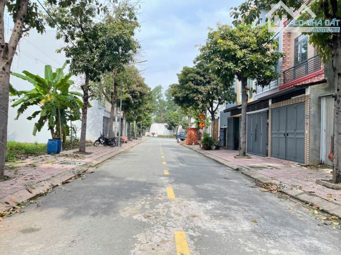 Đất khu Phú Mỹ Hiệp gần trung tâm y tế Dĩ An, KCN Tân Đông Hiệp B, sổ riêng, 2755 Dĩ An - 4