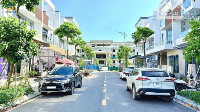 NHÀ PHỐ 3 TẦNG BGI TOPAZ – HOÀNG QUỐC VIỆT - GẦN AEON MALL - 1