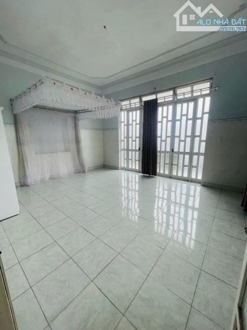 CHO THUÊ NHÀ 3 TẦNG KIỆT OTO HOÀNG QUỐC VIỆT, TP HUẾ - 4