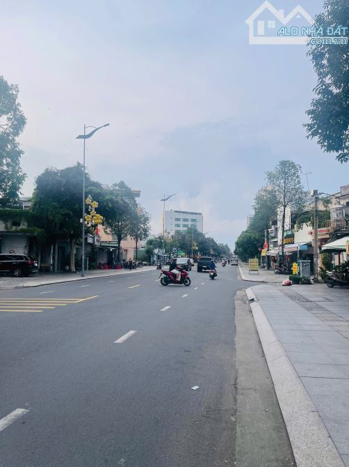 Bán nhà 1 Trệt 1 Lầu 55m2 đường Nguyễn Thành Đồng chỉ 5,6 tỉ - 4