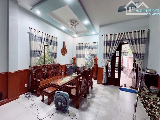 113M2 NHÀ 3 TẦNG 2 MẶT KIỆT OTO 6M DUY TÂN - 4