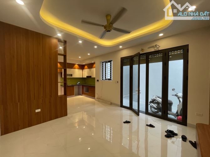 72M, 11 TỶ HƠN - PHÂN LÔ XÂY MỚI, 30M RA Ô TÔ, NGÕ THÔNG, THOÁNG, GẦN HỒ TÂY - TÂY HỒ GIÁP - 4