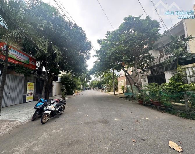 HIẾM - Vị trí VIP Khu Bên Sông, Phường Hiệp Bính Chánh, 3 Tầng DT 110m2, SHR nhỉnh 11 tỷ. - 4