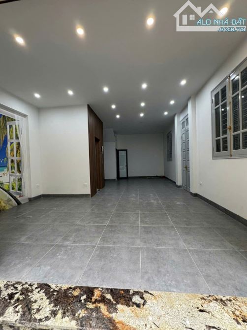 168 Kim Giang, oto tránh ngõ kdoanh thông, lô góc, 55m2 x 7 tầng thang máy. Giá 19 tỷ