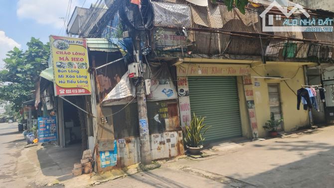 CHỦ GẤP BÁN NHÀ LÔ GÓC 2 MT KHU VỰC KCN SỐNG THẦN 12.5 TỶ CÒN 8.8 TỶ - 4