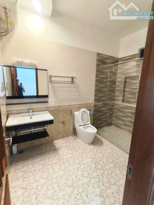 SIÊU PHẨM ĐỐNG ĐA-VỊ TRÍ TRUNG TÂM-LÔ GÓC 6 TẦNG NHÀ DÂN XÂY CHẮC CHẮN-NHỈNH 12 TYW - 4