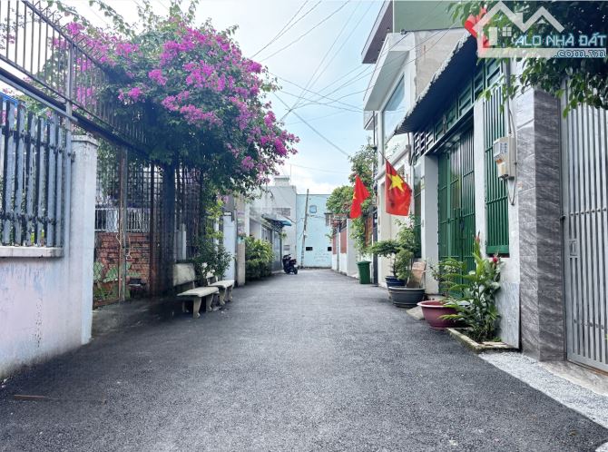 Bán 2 Căn Nhà Trung Tâm Hóc Môn - 256M2 ( 10 x 30 ) - 2Tầng - HXH -  Chỉ 6,4Tỷ. - 4