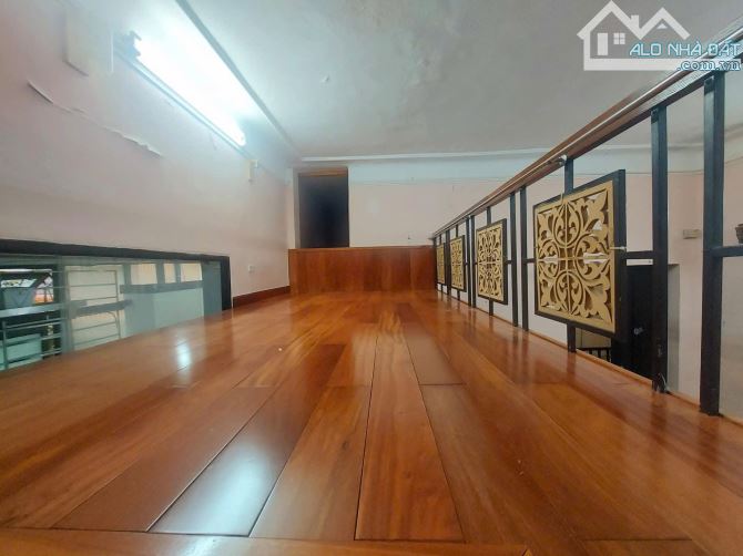 chủ cho thuê căn hộ tập thể 70m2, tầng 2 phố Quán Thánh, Ba Đình - 4
