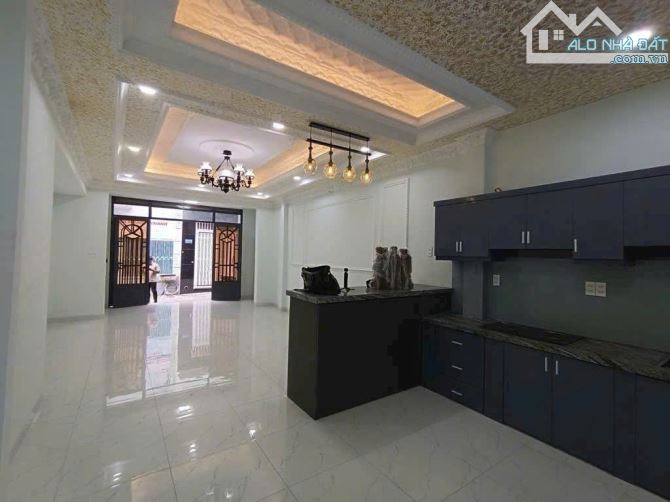 BÁN NHÀ 2lầu-3pn- NGUYỄN VĂN KHỐI, PHƯỜNG 9, GÒ VẤP. GIÁ: 5.6 tỷ - 5