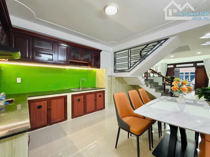 4❌15m, BÁN NHÀ 3 TẦNG, HXH, LÊ VĂN THỌ, P14 GÒ VẤP, 5 TỶ HƠN - 5