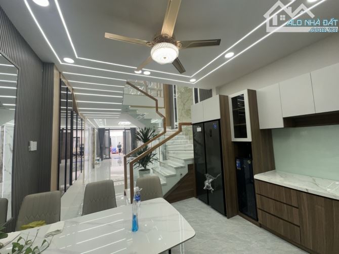 💥 Nhà 5 tầng mới Hẻm 6m Trung Mỹ Tây 19 - Q12-4m×21m Tặng Full Nội Thất Giá Chỉ  8, 2tỷ - 5