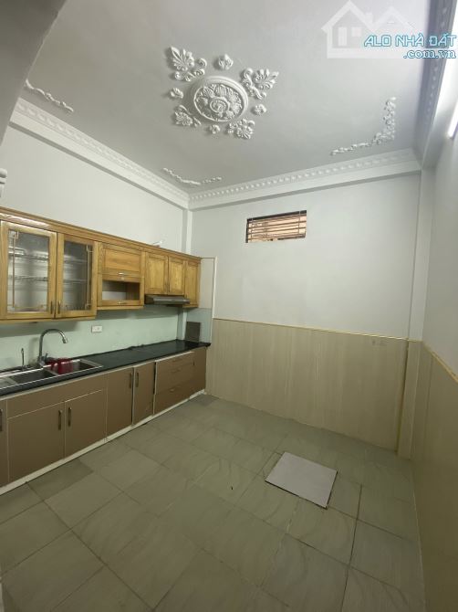 BÁN NHÀ XUÂN THỦY CẦU GIẤY 48M2 MT 4M LÔ GÓC 2 THOÁNG 5 TẦNG OTO ĐỖ CỬA, GIÁ 11 TỶ - 5