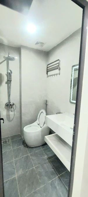 Bán nhà 5T Tô Hiệu - Hà Đông, nhà mới tinh, thang máy, 40m2 - 5
