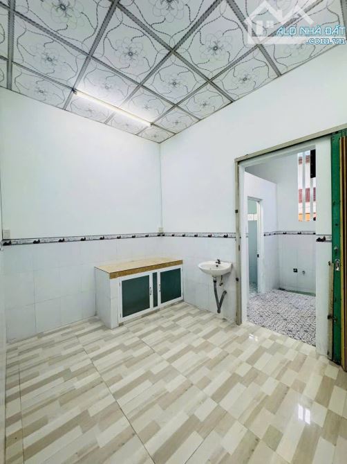 Nhà ngộp bán gấp ở Tân Thông Hội-Củ Chi. DT 92m2, giá 950 triệu 💸 . SHR. - 5