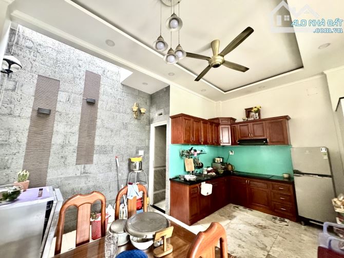 BÁN NHÀ 4 TẦNG KHU PHÂN LÔ - 61M2 4PN - LÊ VĂN VIỆT LÀNG TĂNG PHÚ - CHỈ 8.1 TỶ - 5