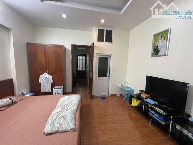 Hồ Tùng Mậu- 54.6m2 - 9 tỷ hơn - Dân xây - Phân lô ôtô - 5