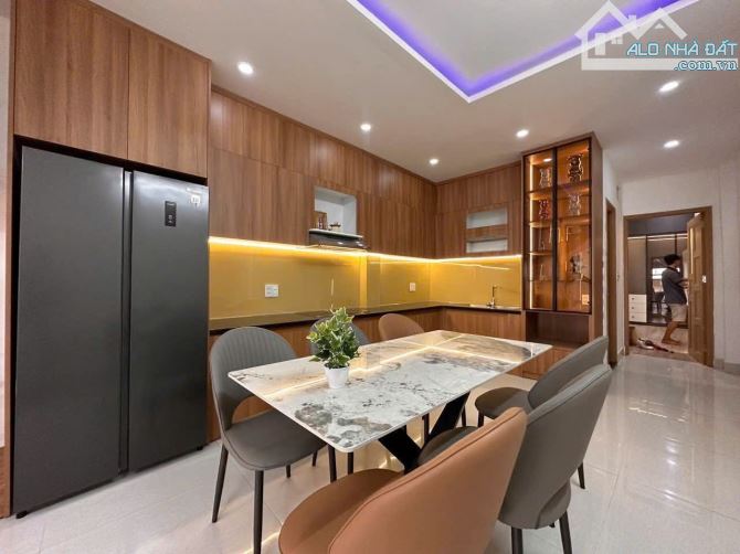 Bán nhà 3 tầng mặt tiền Trưng Nữ Vương - 5