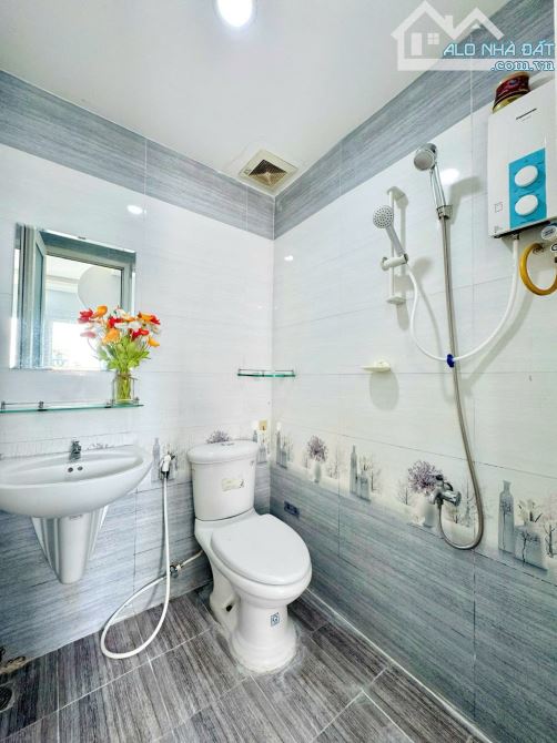 Cho thuê căn hộ ban công, Q1, Đường Nguyễn Văn Cừ, gần ĐH Sài Gòn, ĐH Sư Phạm - 5