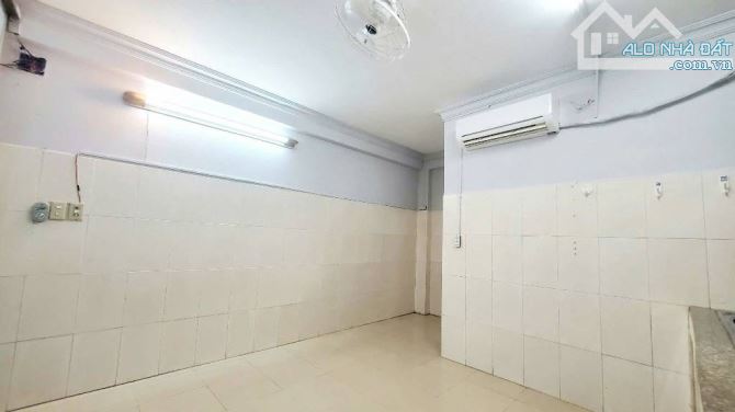 NGUYỄN VĂN THƯƠNG D1 TRUNG TÂM SẦM UẤT 4 TẦNG  8PN DÒNG TIỀN TỐT - 5