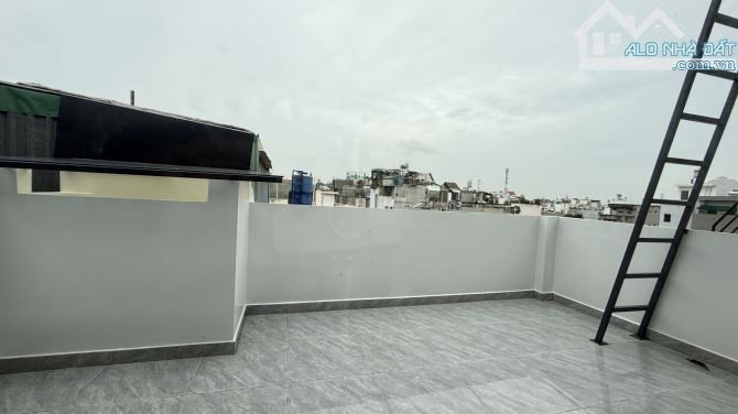 GIÁP TÂN PHÚ🧧 🎋 DT: 55M2 ( 5,5 x 10 ) - 4 TẦNG - 4PN - HẺM XE TẢI - CHỈ 6.1TỶ - 5