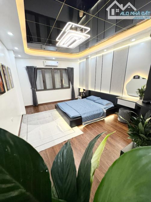 Siêu phẩm Đống Đa, 35/40m2, 3 ngủ. Tặng full nội thất, nhỉnh 6 tỷ - 5