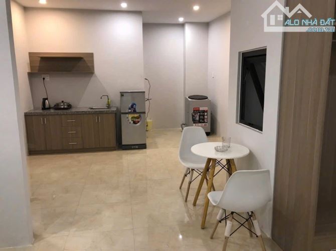 Bán tòa Nhà 26 phòng doanh thu 130 triệu / tháng mặt Tiền Đường Lam sơn , chiều Ngang 8m - 5