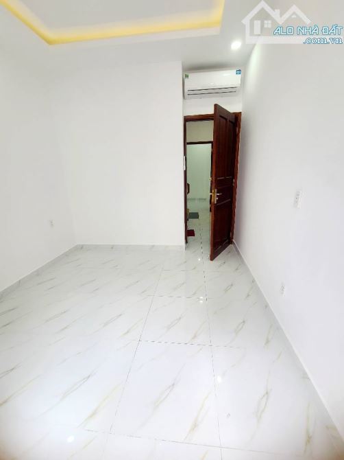 NHÀ MỚI 4 TẦNG BTCT 40M2, GẦN CẦU CHỮ Y, HXH THÔNG,SÁT MẶT TIỀN, SHR, NHỈNH 6 TỶ - 5