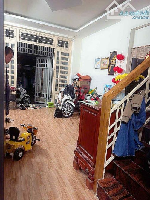 Gần sát AEon Tân Phú gần trường ĐH Công Thương 1 trệt 2 lầu chỉ 4,5 tỷ - 5