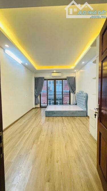 NHÀ ĐẸP THỤY KHUÊ 40m 6T MT3.5m 9.8 TỶ TRUNG TÂM TÂY HỒ GẦN HỒ TÂY - 5