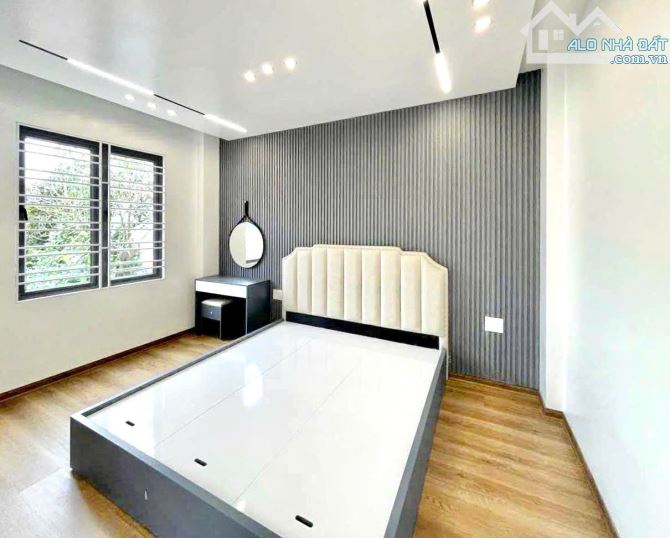 Căn Duy Nhất - Phố Trung Hành - 3,45 Tỷ - 4 Tầng lô góc - 5