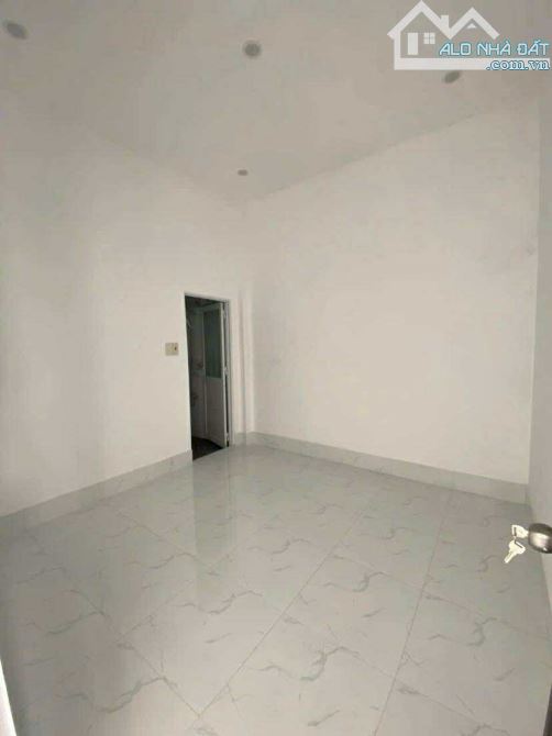 Bán nhà vườn 500 m2  nghỉ dưỡng gần chợ Mỹ Khánh - 5