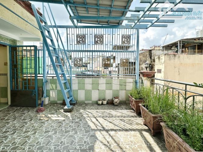 BÁN NHÀ VÕ VĂN TẦN QUẬN 3 ( 2 chiều ) - 44M2 - 5 TẦNG 5 PN - 1 CĂN RA XE TẢI – CHỈ 8.5 TỶ - 5