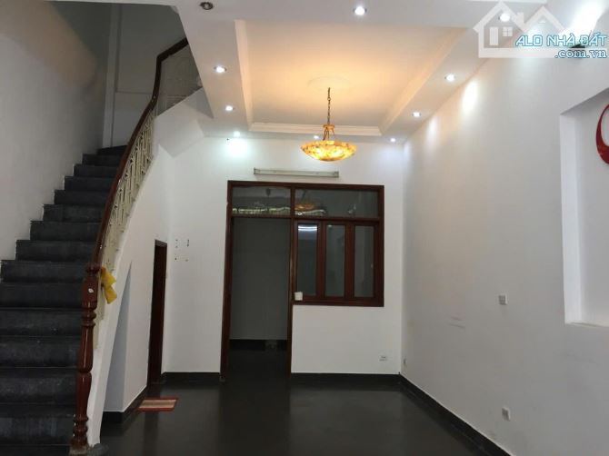 NGHĨA ĐÔ CẦU GIẤY 60m 5T MT4.7m 25.5 TỶ PHÂN LÔ Ô TÔ TRÁNH LẮP THANG MÁY - 5