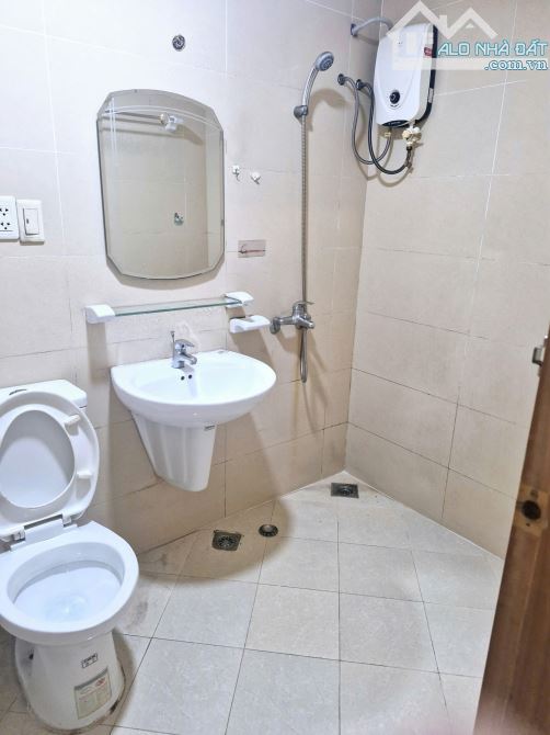 Căn hộ Hoàng Kim Thế Gia, góc 3pn,81m2, nhà như hình,Sổ hồng sẵn,giá 3.6 tỷ - 5