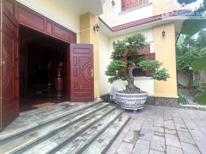 Bán Gấp Căn Biệt Thự 550m2 Tâm Huyết Ngay UBND Đông Hòa HCM - 5