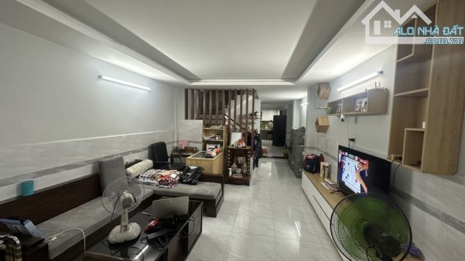 Chính chủ gửi bán nhà 1 sẹc Huỳnh Văn Bánh 4 lầu 84m2 ngay chợ Phú Nhuận KD đa nghề 15 tỷ. - 5