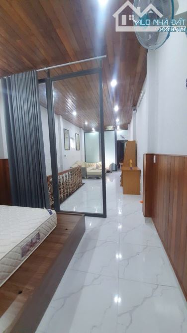 Cần bán nhà 1 nê mặt tiền Trần Quang Diệu. 67m2 giá 6tỷ - 5