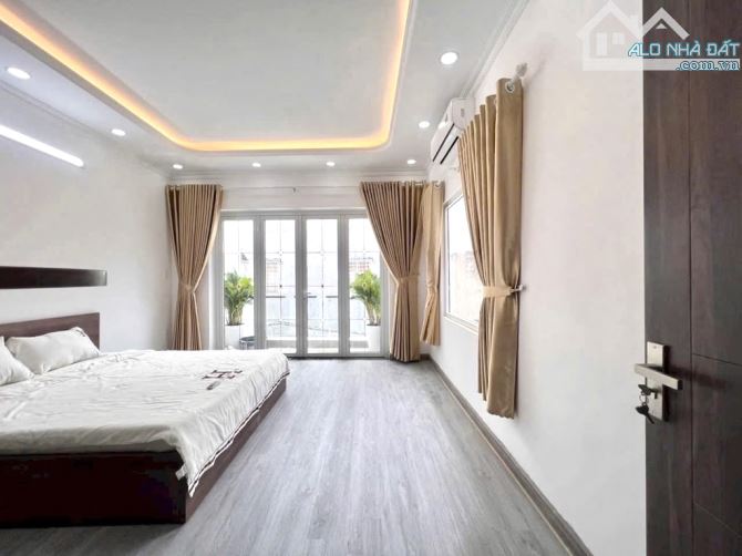 Nhà Phố 125m2 - Gần Quận 7 – Xe Hơi Thông - Nhỉnh 6 Tỷ - 6